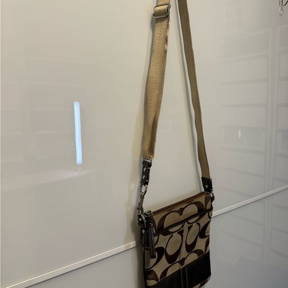 Vintage Y2K Coach Signature Canvas Crossbody Bag - Picture 4 of 7
